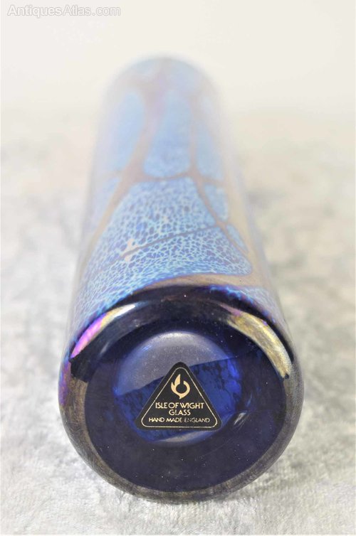 Isle_of_Wight_studio_glass_vas