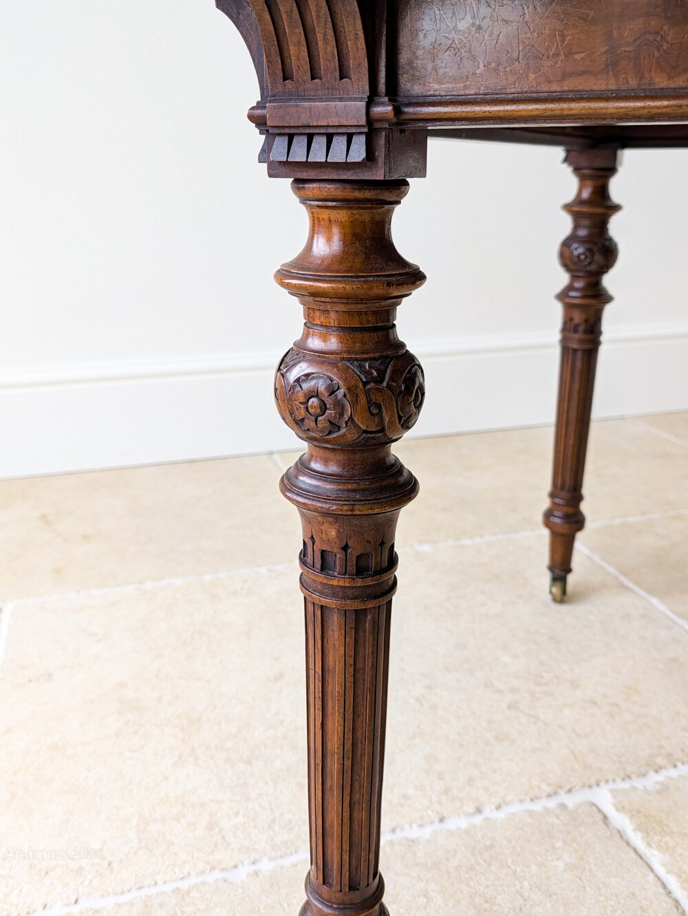 Hand Drawing Table Setting Victorian Converted Burr Walnut Writing Table as1124a2049 / 3820 ...