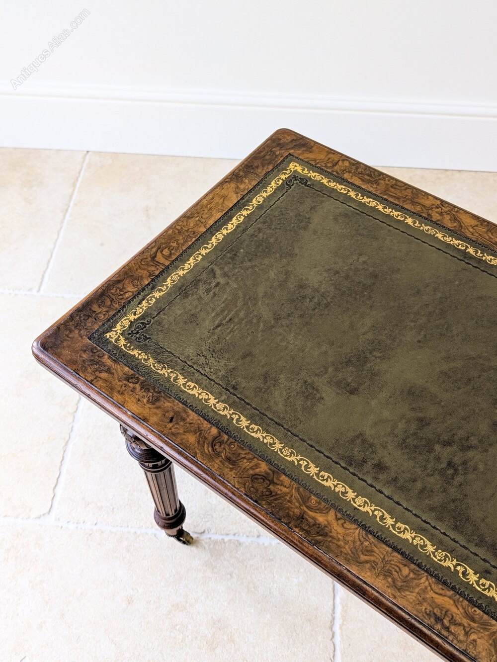 Hand Drawing Table Setting Victorian Converted Burr Walnut Writing Table as1124a2049 / 3820 ...