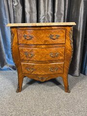 Serpentine Chest Of Drawers