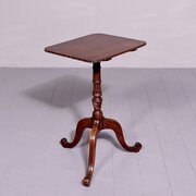 George III Mahogany Snaptop Table