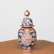 Large Fluted And Lidded Imari Vase 
