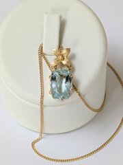 18ct Gold Aquamarine Pendant  Chain