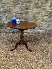 Georgian Mahogany Pie Crust Edge Table