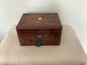 Victorian Walnut Sewing / Jewellery Box