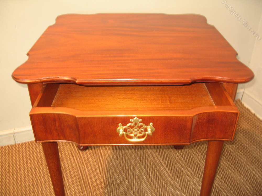 Attractive Mahogany Side Table Antiques Atlas