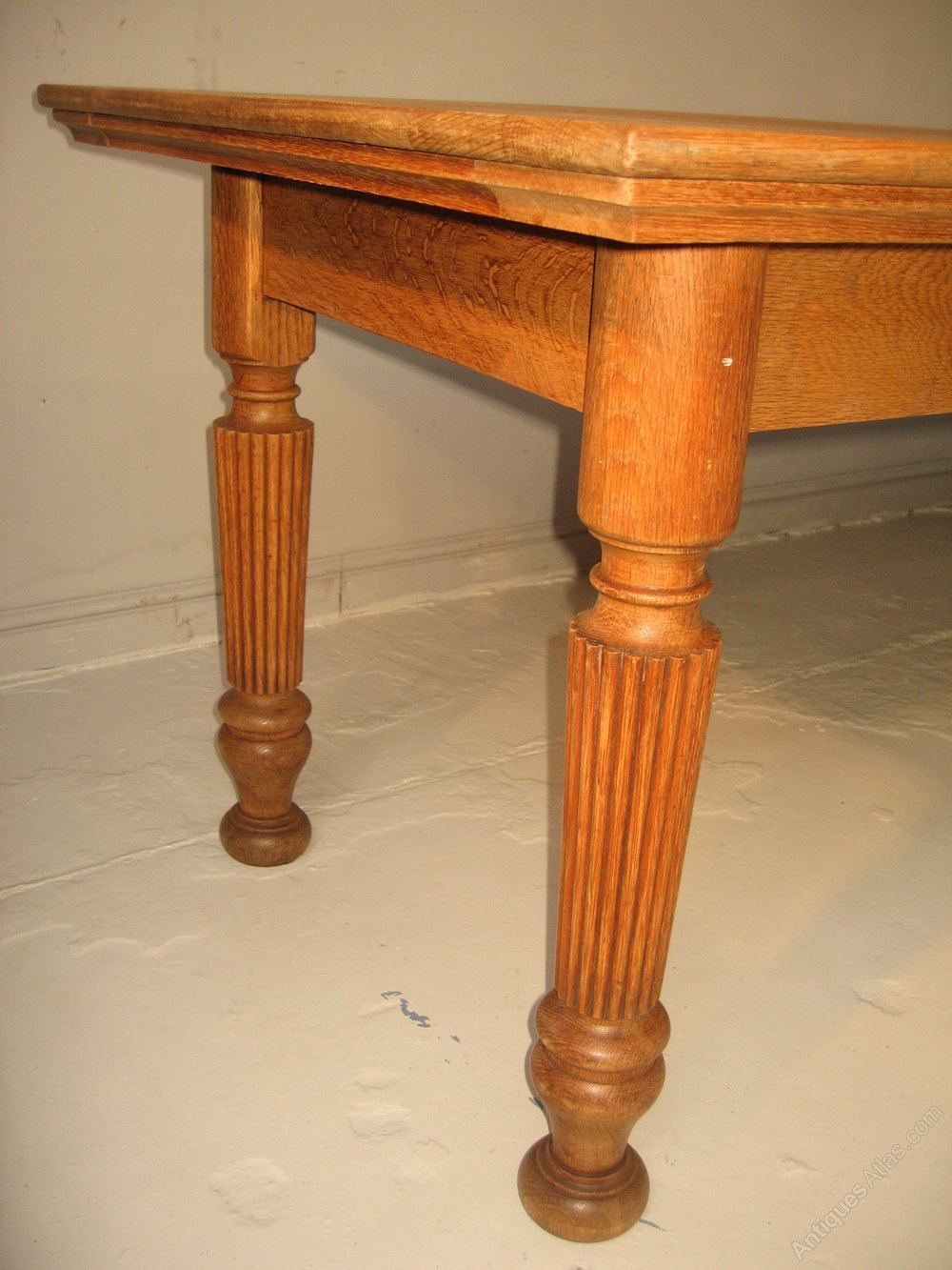 Light Oak Long Dining Table Seat 6/8 Antiques Atlas
