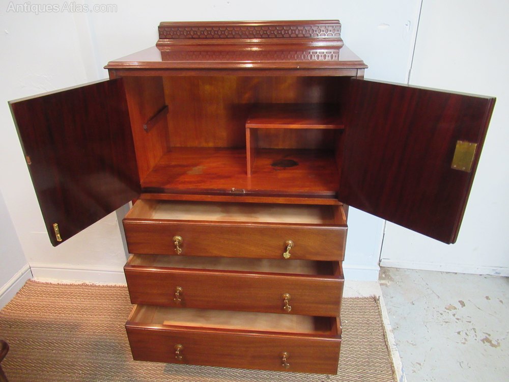 Mahogany Tall Boy Cupboard On Chest Antiques Atlas