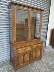 Oak  Glazed   Cabinet 