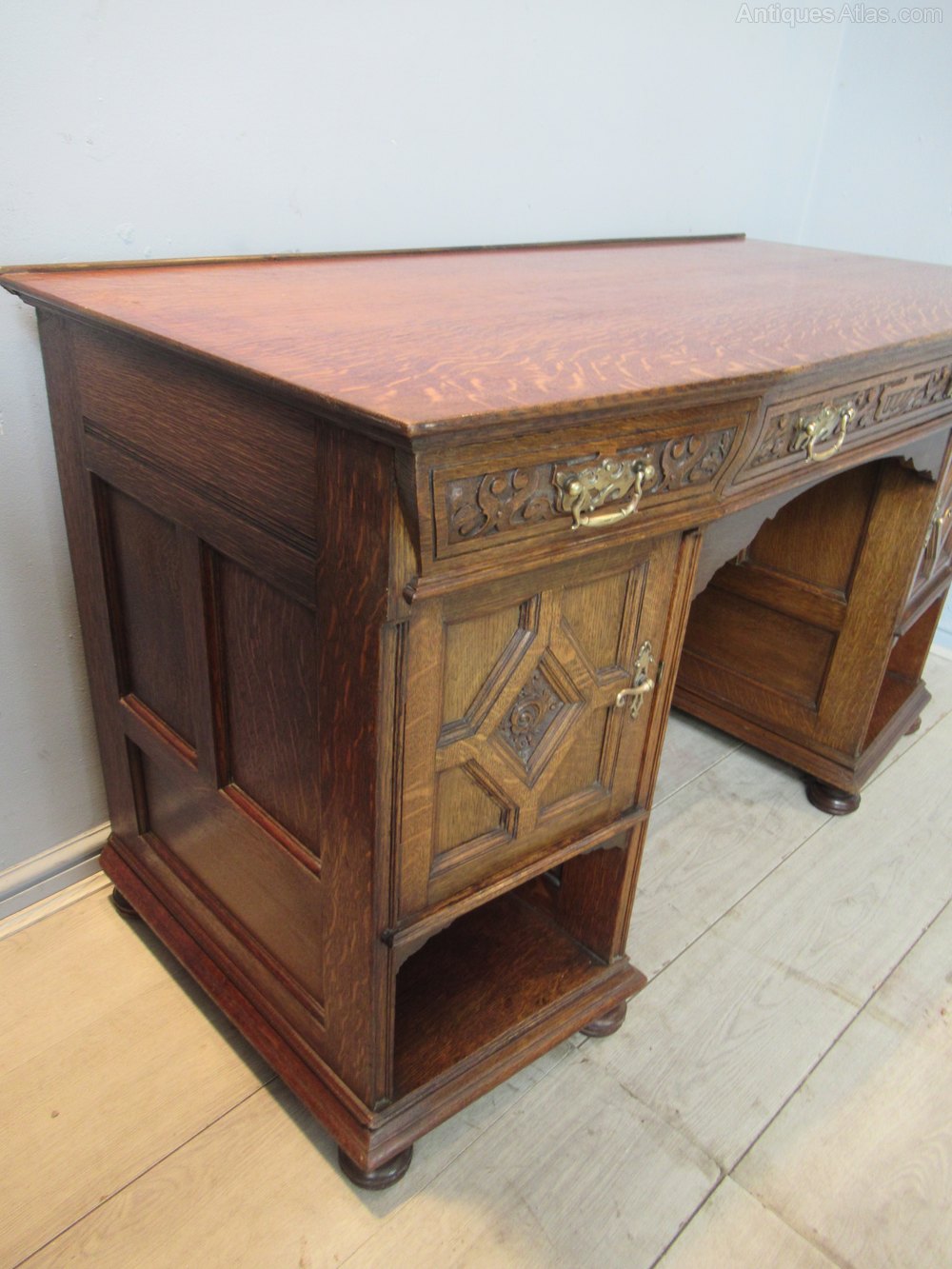 Oak Knee Hole Desk Antiques Atlas