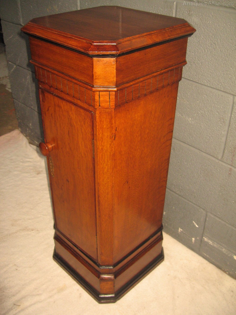Oak Pedestal Display Cupboard Antiques Atlas