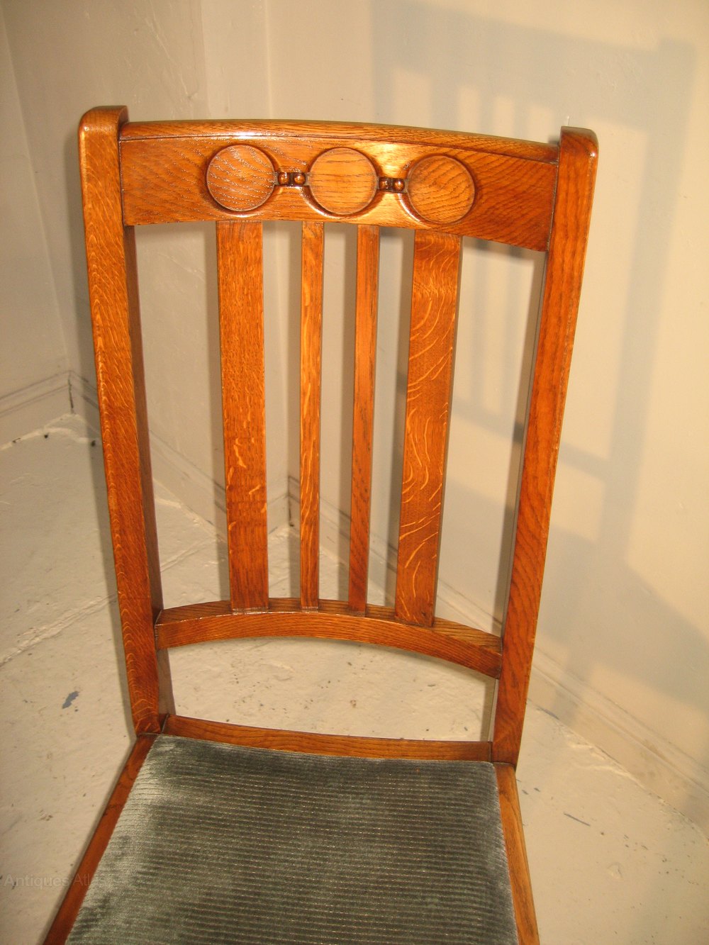 Set Of Four Oak Dining Chairs Antiques Atlas