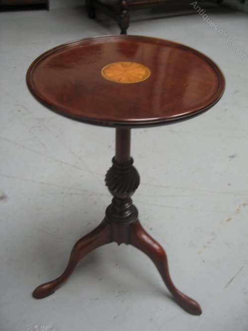 Small Size Georgian Style Wine Table