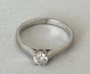 Vintage 18ct White Gold & Diamond Solitaire Ring