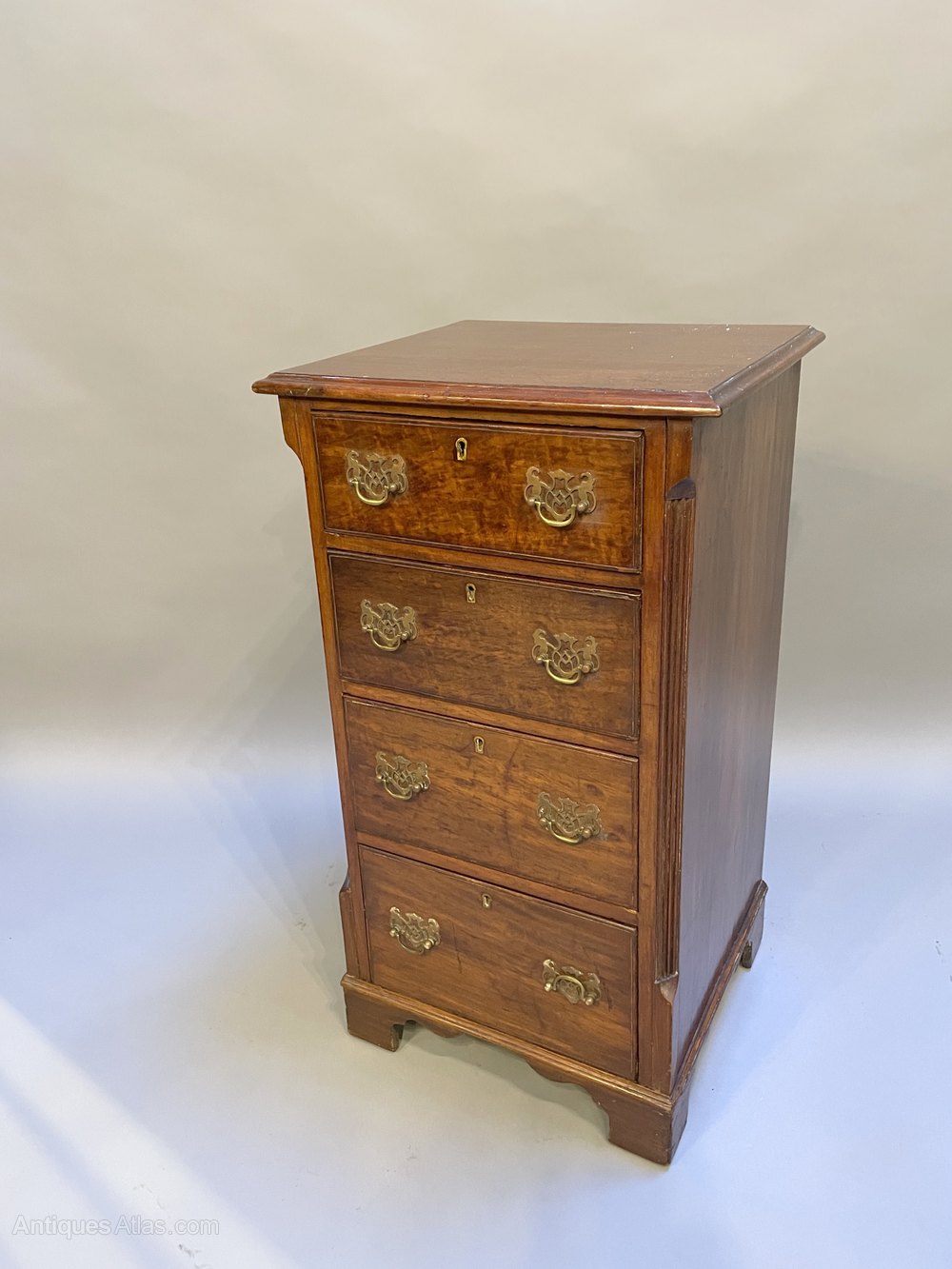 C19th Mahogany Small Chest Of Drawers Antiques Atlas