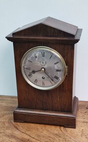 An WW2 RAF Officers Mess Clock