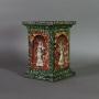 Huntley & Palmers ‘Faux Marble Plinth’ biscuit tin