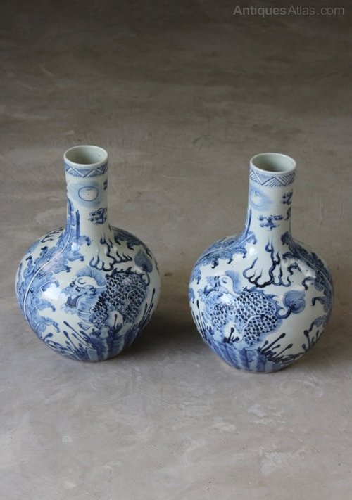 Pair Chinese Blue White Bottle Vases Pair Chinese Blue White Bottle Vases