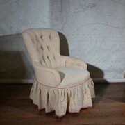 Button Upholstered Spoon Back Slipper Chair
