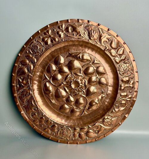 Newton Class Arts & Crafts 16" Copper Charger