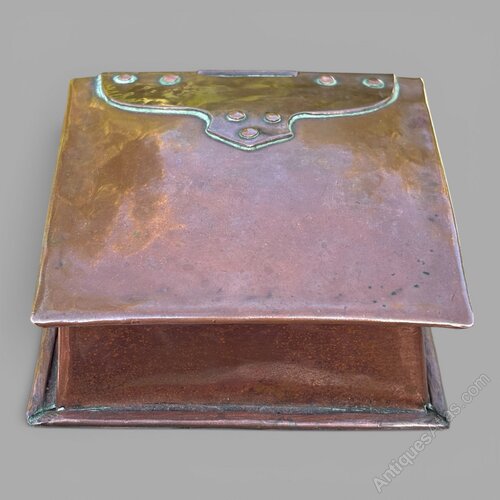 Small Arts & Crafts Square Copper Trinket Box