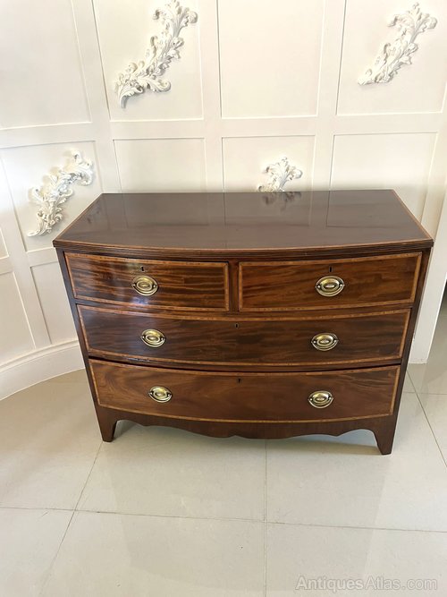 Antique Mahogany Bow Front Chest Of 4 Drawers - Antiques Atlas