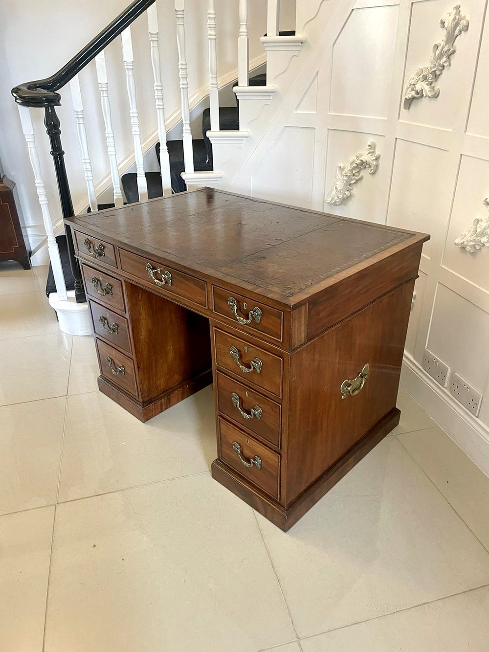 Antique Mahogany Free Standing Kneehole Desk Antiques Atlas