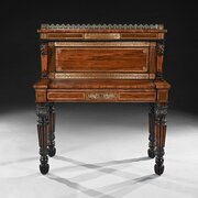 Writing Table Attributed Gillo
