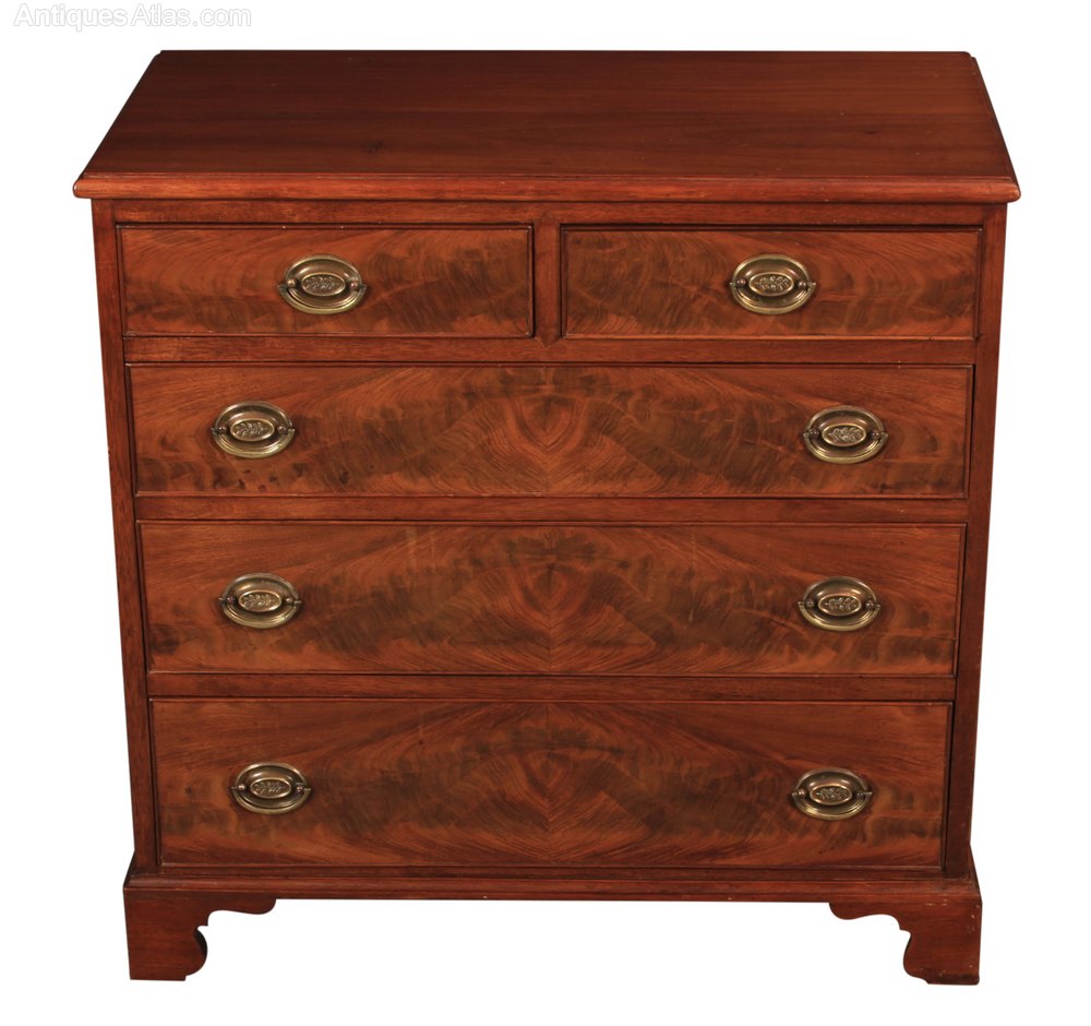 Small Mahogany Chest Of Drawers Antiques Atlas