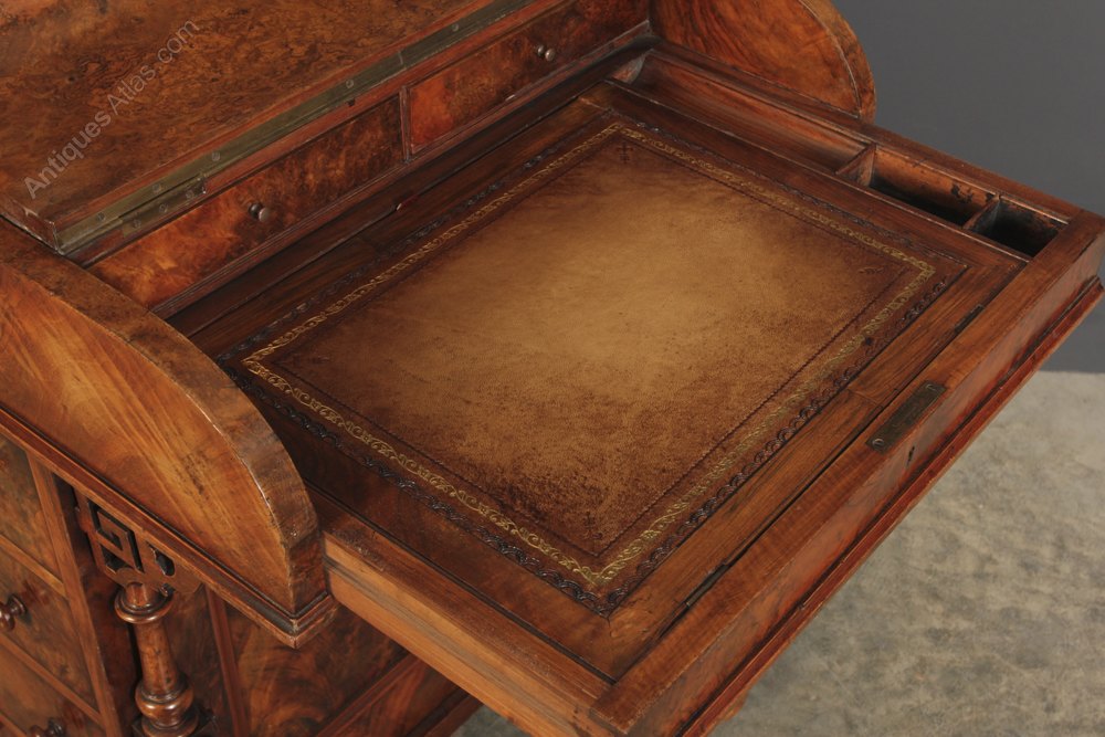 Walnut Rising Top Davenport Desk - Antiques Atlas