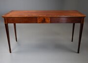 Elegant Fine Quality 18thc Hepplewhite Side Table