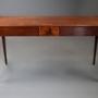 Elegant fine quality 18thc Hepplewhite side table