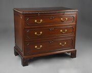 Fine Quality Late 19thc Mahogany Chest Of Drawers