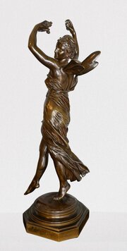 Art Nouveau Bronze Figure By Eugene Delaplanche