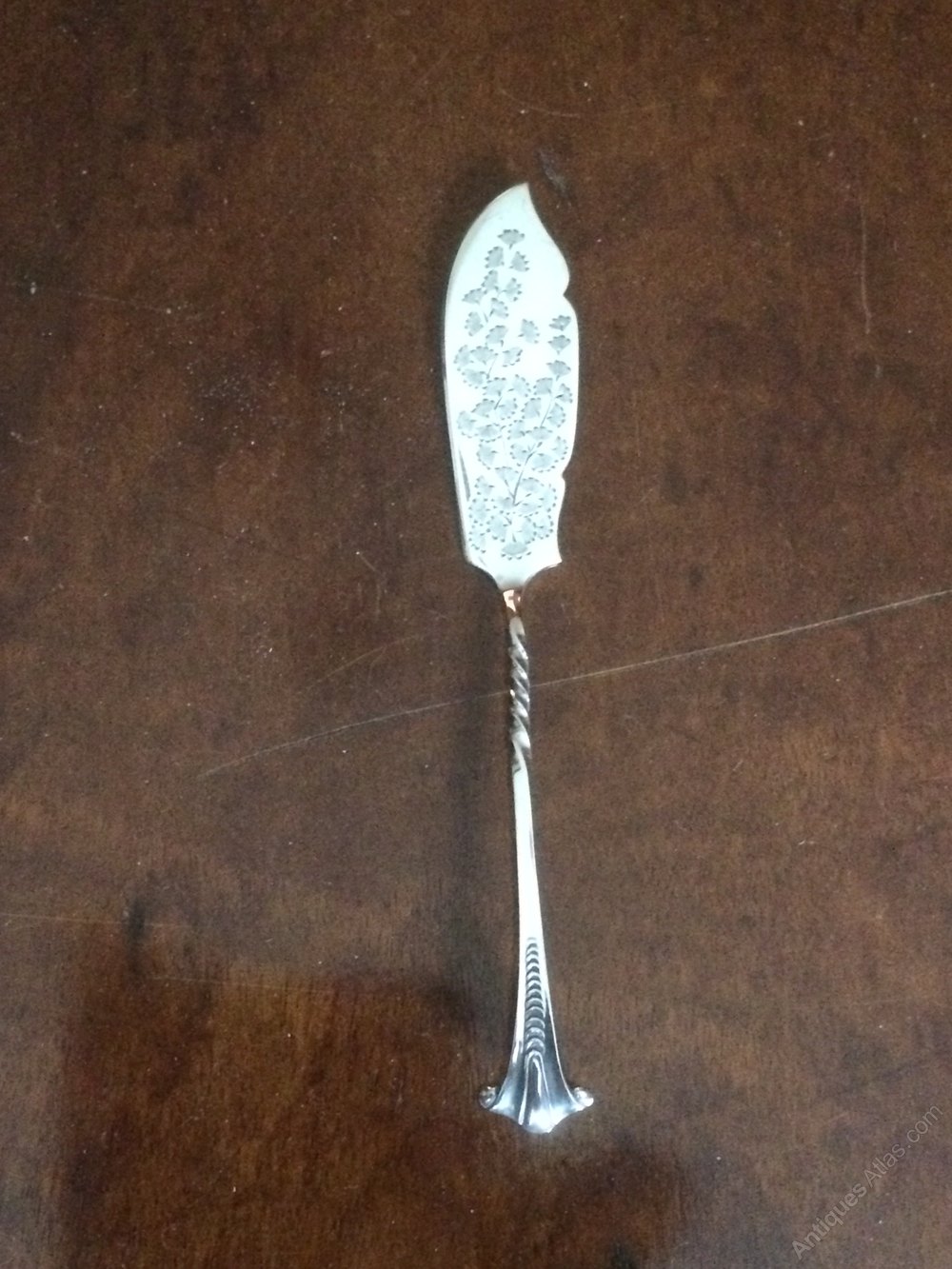 Antiques Atlas Boxed Silver Butter Dish And Knife as936a149 / 1027