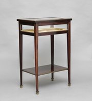 Early 20th Century Mahogany Bijouterie Table