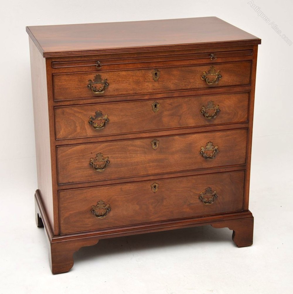 Antique Mahogany Bachelors Chest Of Drawers Antiques Atlas