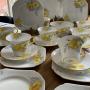 Stunning Shelley Yellow Dog Roses 21 Piece Tea Set 
