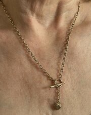 9 Ct Gold Chain And Pendant