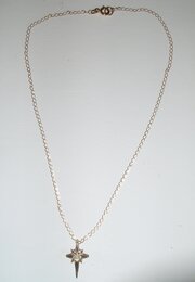9 Ct Gold Chain And Pendant