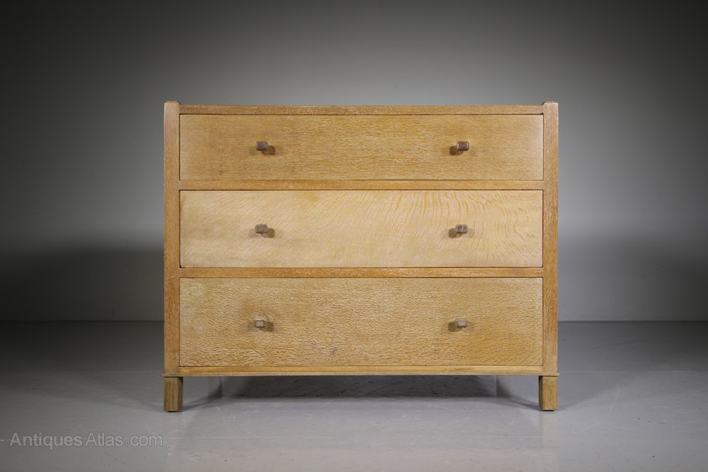 Heals Antique Oak Letchworth Chest Of Drawers Antiques Atlas