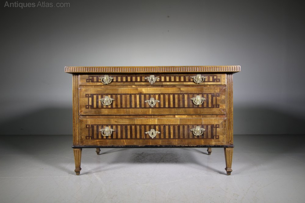 Wonderful 19th C Antique Commode Chest Of Drawers Antiques Atlas
