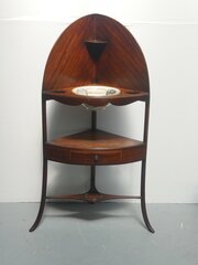 Fine Georgian Corner Washstand