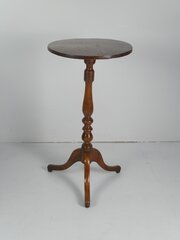 Tall Burr Oak Lamp Table