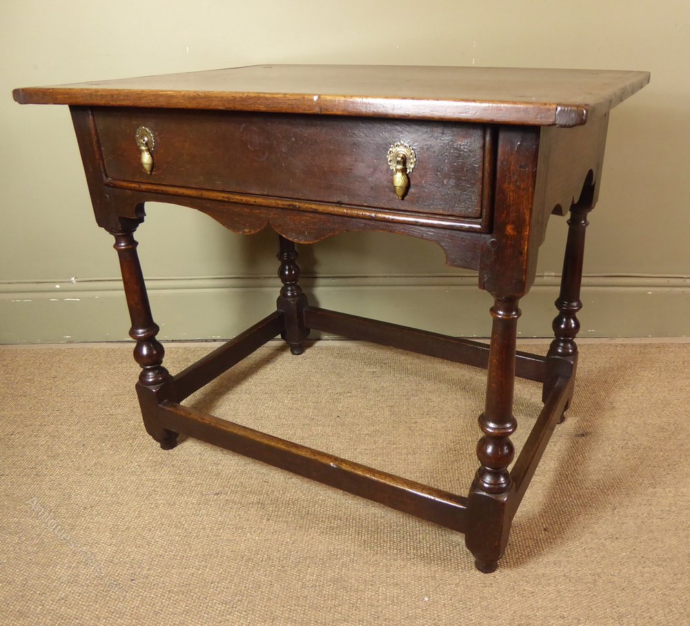 Early 18th C Oak Table - Antiques Atlas