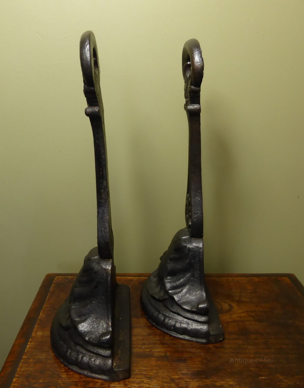 Antiques Atlas Pair Of 19th C Cast Iron Door Stops