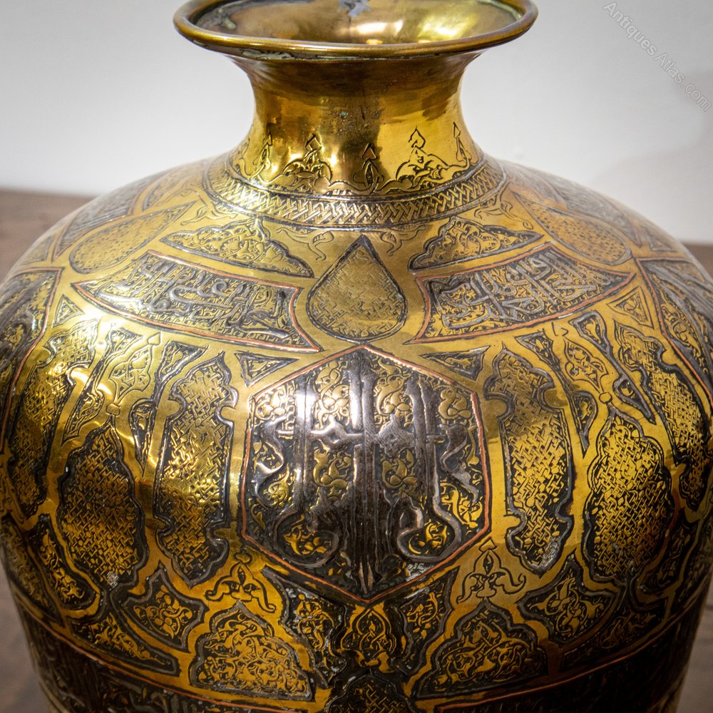 Antiques Atlas Large Damascus Ware Vase In The Mamluk Revival Sty