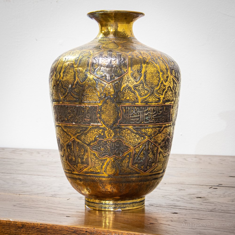 Antiques Atlas Large Damascus Ware Vase In The Mamluk Revival Sty
