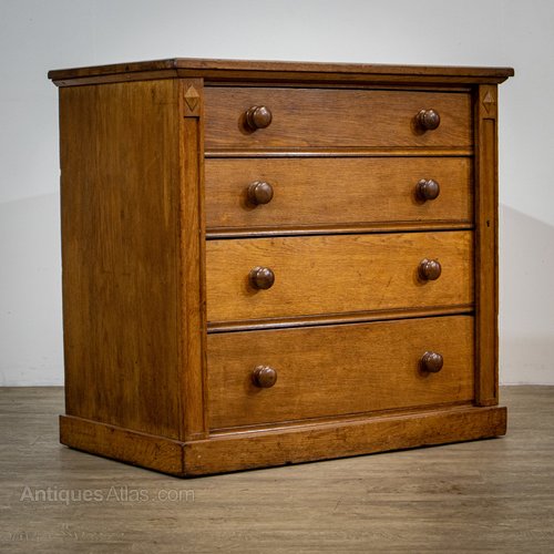 Light Oak Chest Of Drawers Of Wellington Design Antiques Atlas