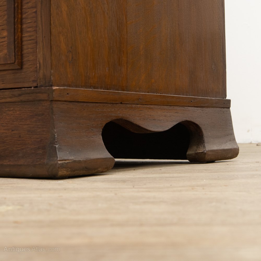 Warings’ Oak Press Cupboard Antiques Atlas